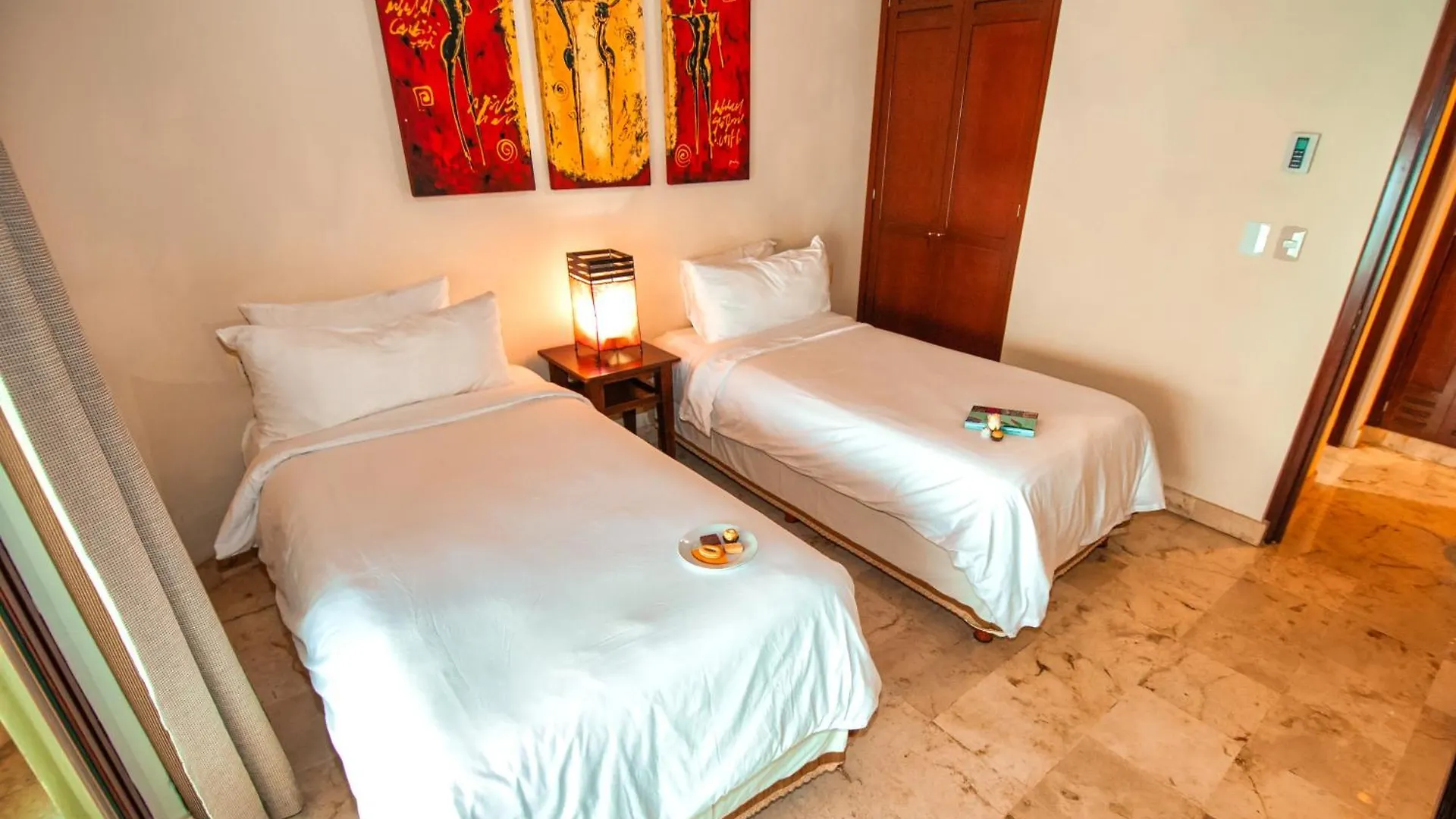 Maya Villa Condo Hotel And Beachclub Playa del Carmen 4*,  Mexico