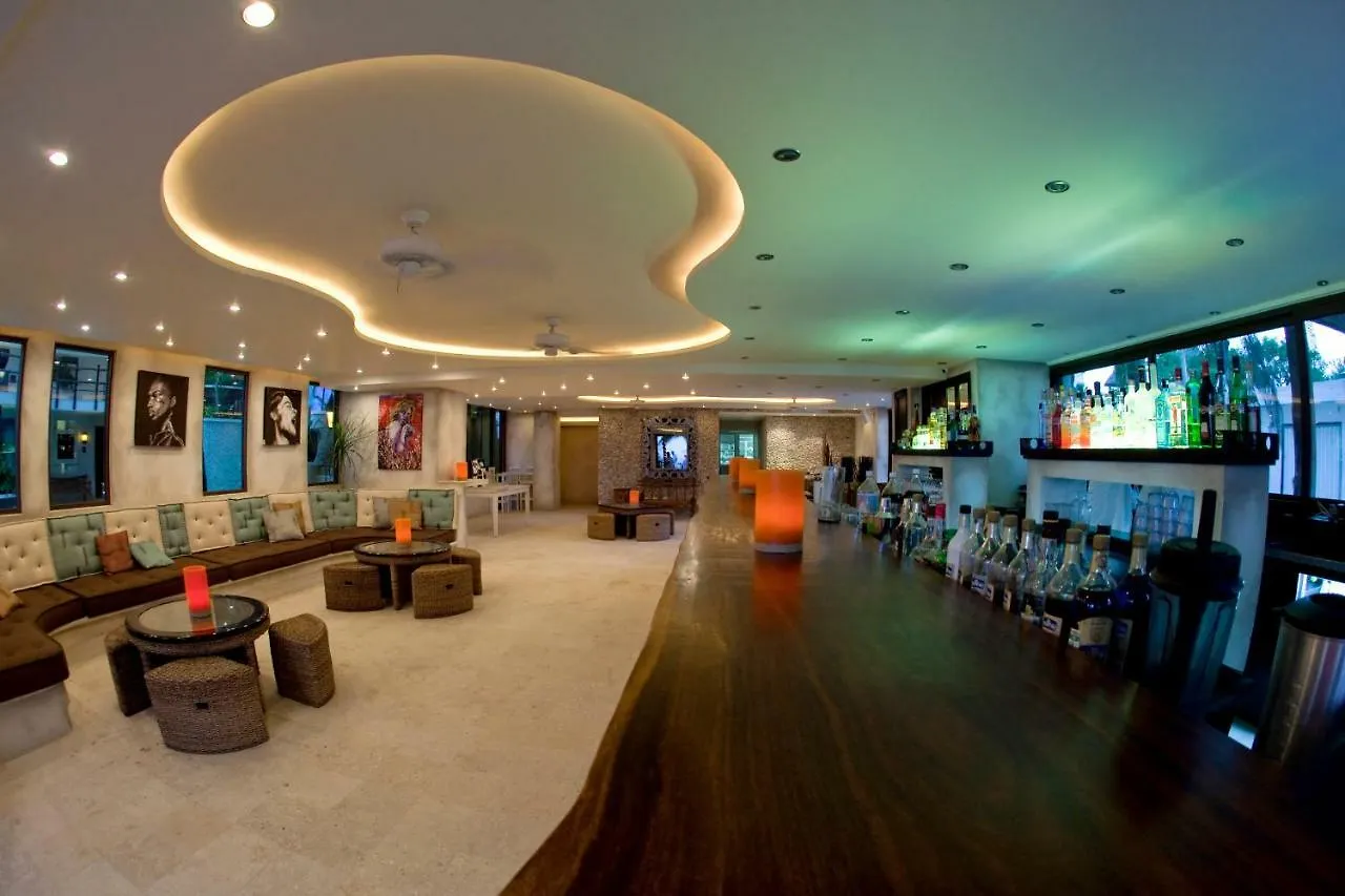 Maya Villa Condo Hotel And Beachclub بلايا ديل كارمن